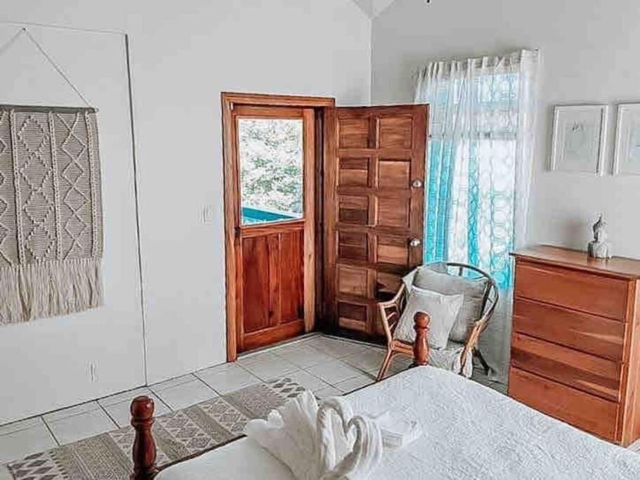 Vacation Home Blue Lotus Caye Caulker Ngoại thất bức ảnh